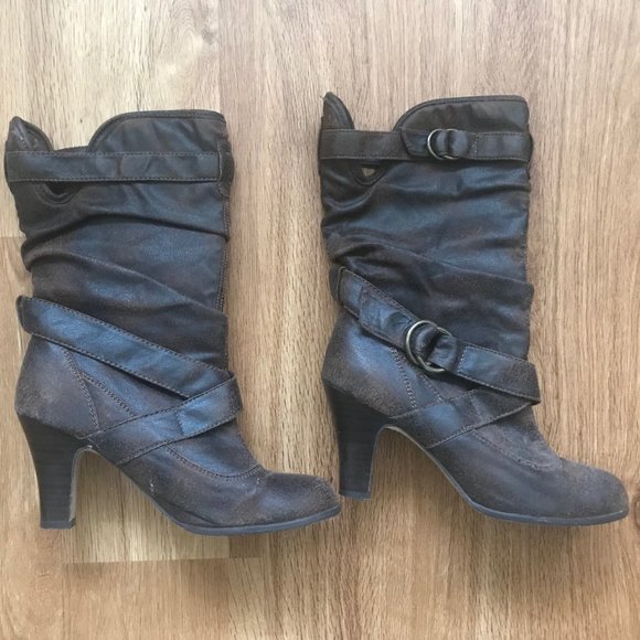 Nadara Distressed Heeled Boot - Picture 2 of 11